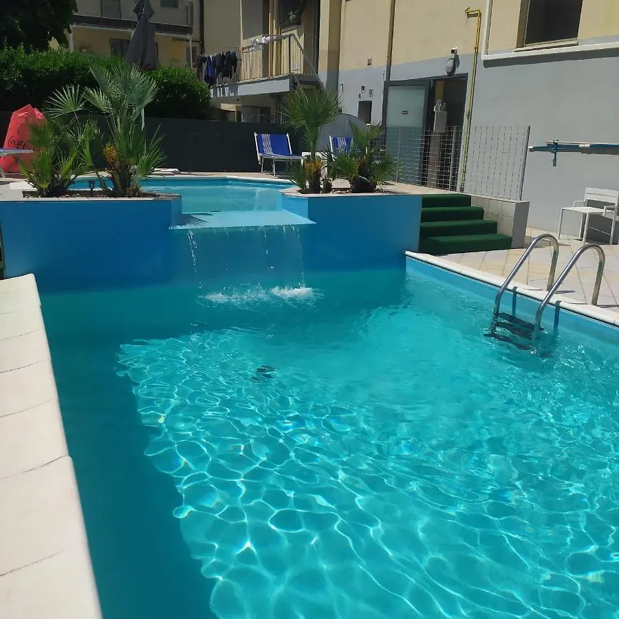 Hotel A Casa Nostra Rimini 3*,