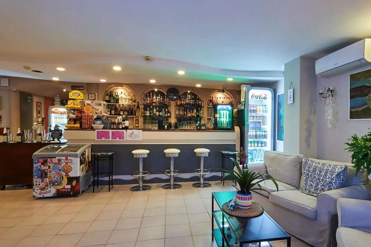 Hotel A Casa Nostra Rimini 3*,