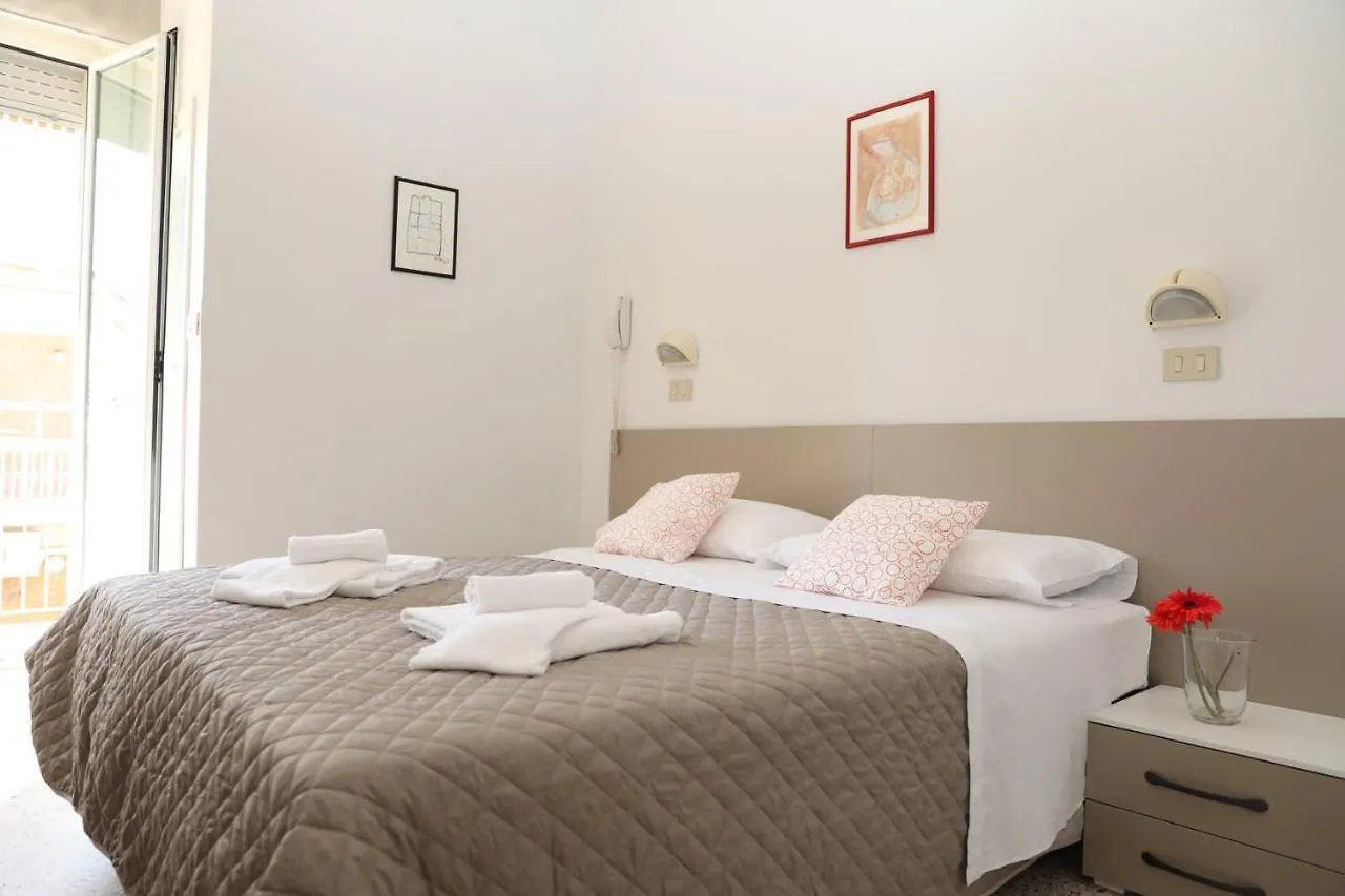 Hotel A Casa Nostra Rimini 3*,