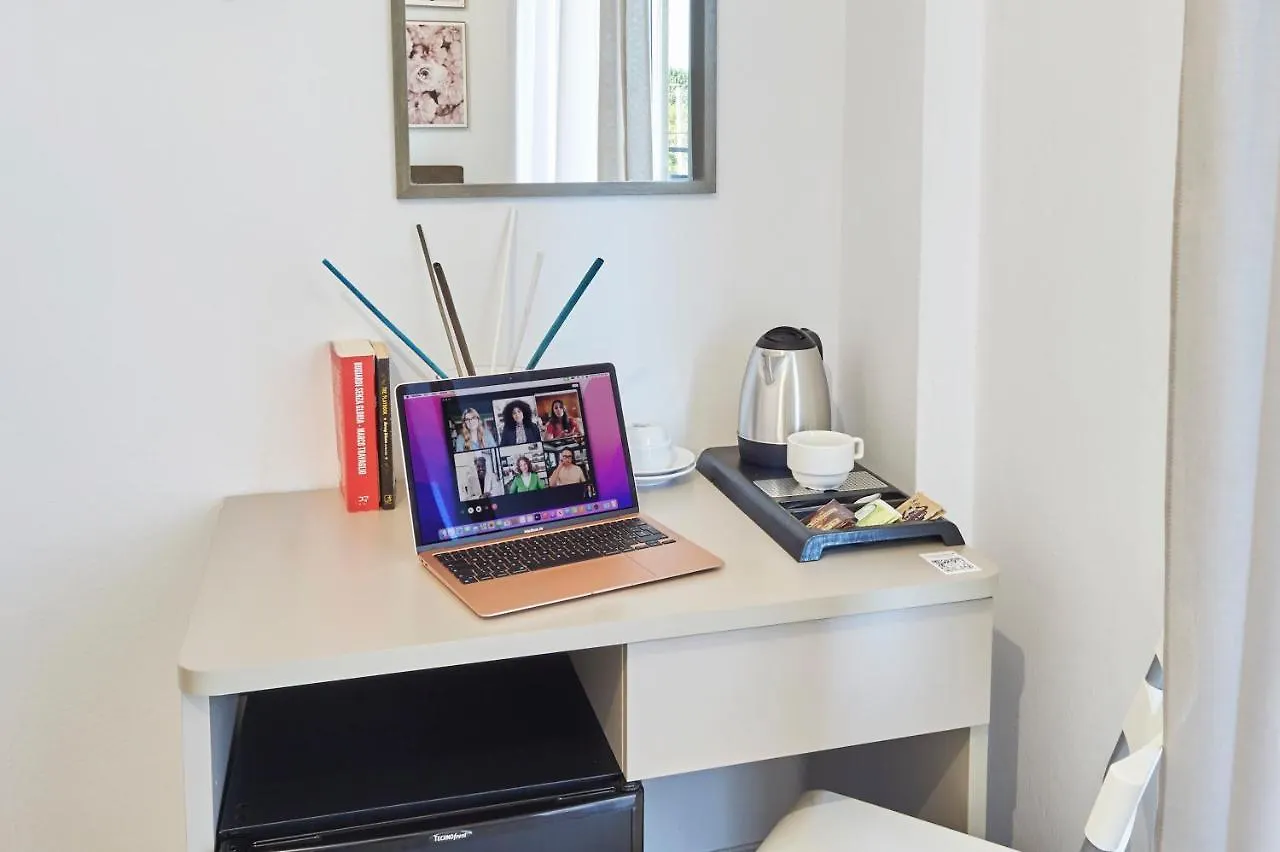 Hotel A Casa Nostra Rimini 3*,  Italien