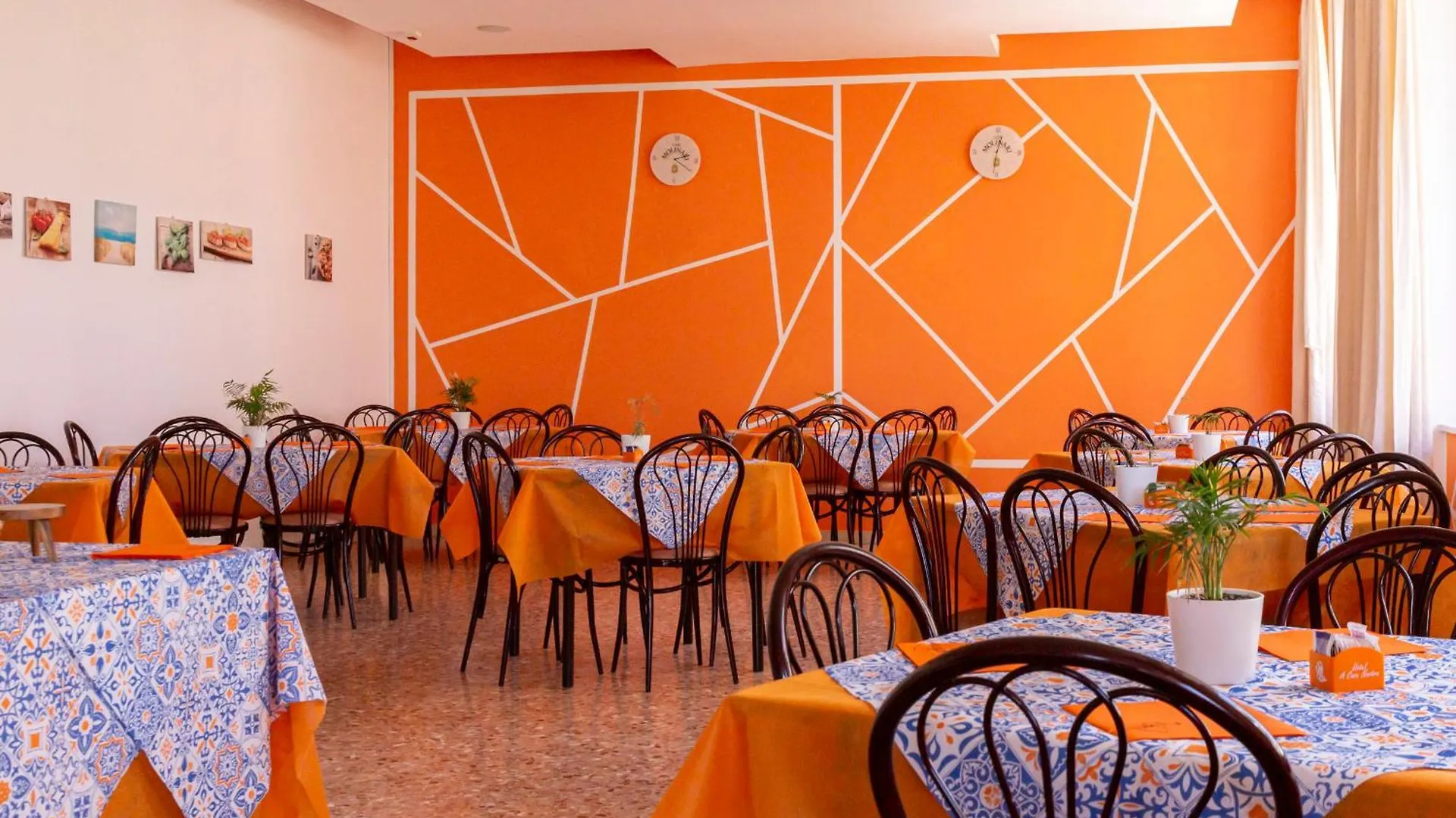 Hotel A Casa Nostra ريميني 3*,